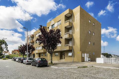 Apartamento T2+1, Pedrouços, Maia