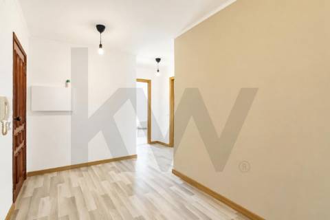 Apartamento T2+1, Pedrouços, Maia