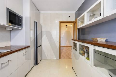 Apartamento T2+1, Pedrouços, Maia