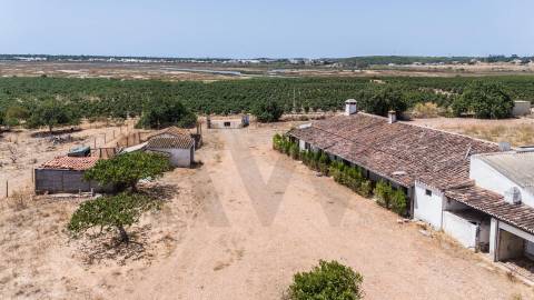 Propriedade exclusiva no Algarve, 22,5 hectares, junto ao Verdelago Resort, com vistas sem limites 