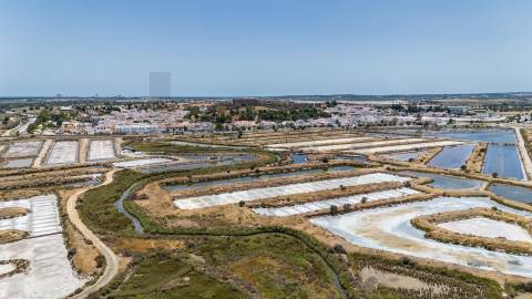 Propriedade exclusiva no Algarve, 22,5 hectares, junto ao Verdelago Resort, com vistas sem limites 