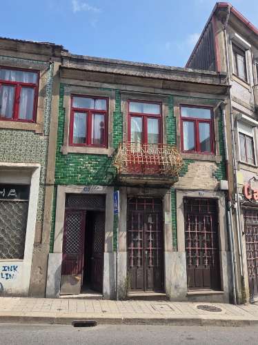 Oportunidade Única de Investimento | Prédio Misto | Estação Campanhã | Porto