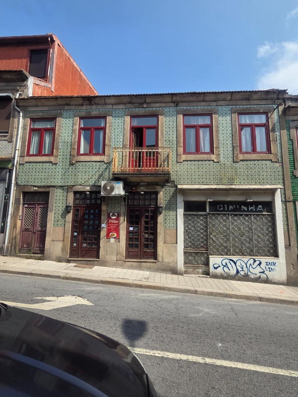 Oportunidade Única de Investimento | Prédio Misto | Campanhã | Porto