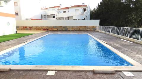 Apartamento T3 com piscina , garagem e elevador | vista mar| 200 m da Praia| Albufeira
