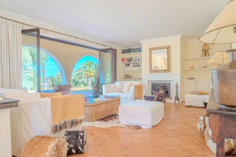 Quinta Exclusiva em Albufeira | T6 + T3 | Piscina, Sauna e Vista Mar