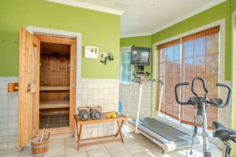 Quinta Exclusiva em Albufeira | T6 + T3 | Piscina, Sauna e Vista Mar