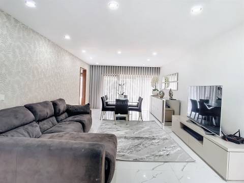 Moradia Geminada T4 Venda em Retorta e Tougues,Vila do Conde