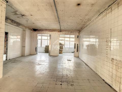 Loja com 83,50m²