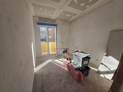 T3 remodelado na Amadora - Falagueira