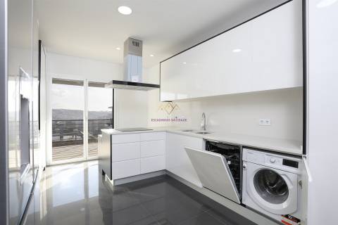 Colinas do Cruzeiro, Fantástico T4 Duplex Novo a estrear