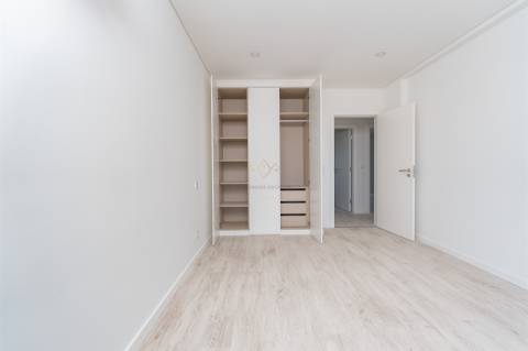 Exclusivo T2+1 Duplex com 2 Terraços, Churrasqueira e Open Space de 35 m2