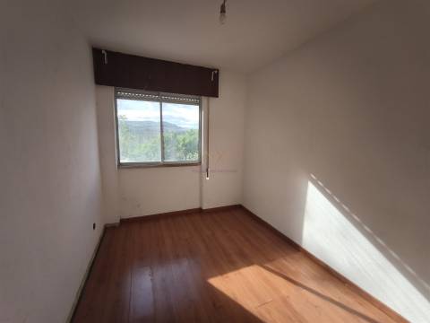 T3 com Elevado Potencial de Valorização na Cidade Nova, Santo António dos Cavaleiros