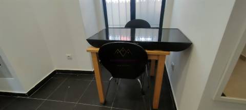 Bairro Alto, Estúdio T0+1 mobilado e equipado com internet incluída