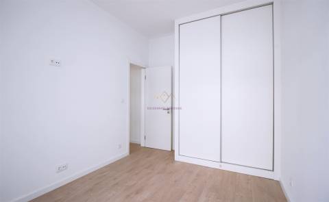 Apartamento remodelado centro Amadora