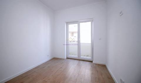 Apartamento remodelado centro Amadora