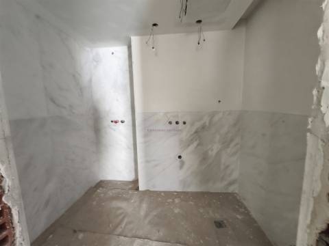 T2 com Jardim Privativo 39 m2 em Condomínio na Junqueira