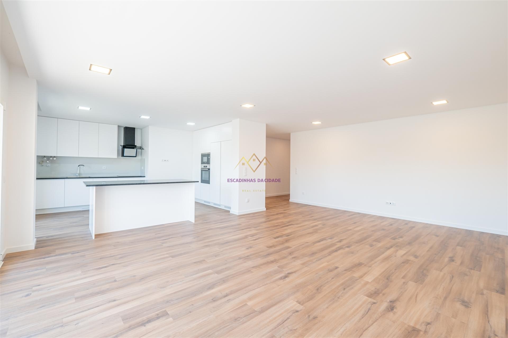 Espetacular apartamento T3 com varandas no Montijo