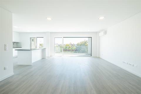 Espetacular apartamento T5 Duplex a estrear, Montijo