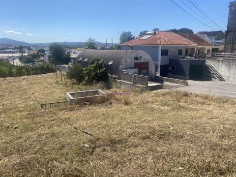Terreno Urbano para Venda em Alto da Guerra, Setúbal