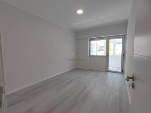 T2 remodelado a estrear em Oeiras