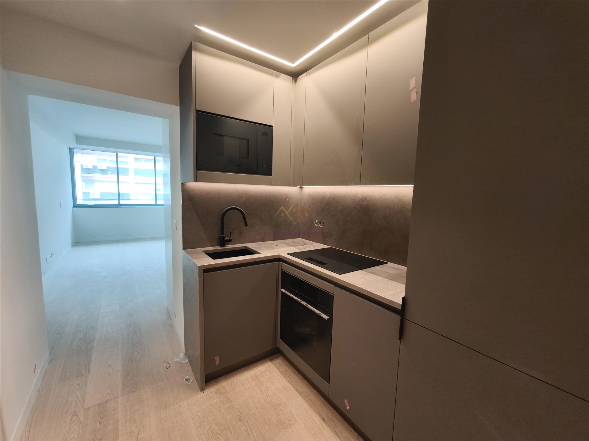 T1 em Empreendimento de luxo com Piscina
