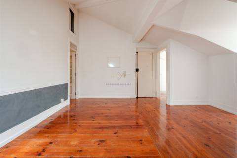 Charme na Lapa – T2+2 com Espaços Flexíveis e Vista Rio