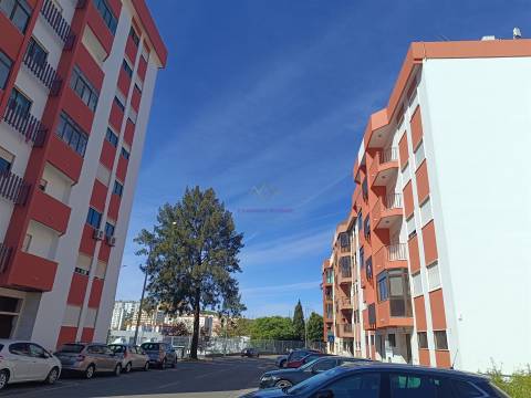 Terreno comercial urbano quinta do mirante Queluz