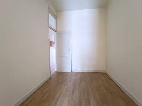 Apartamento T3 usado no centro Lisboa