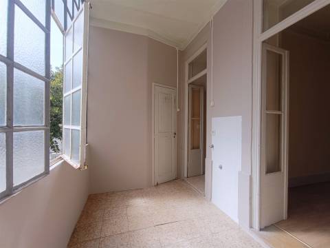 Apartamento T3 usado no centro Lisboa