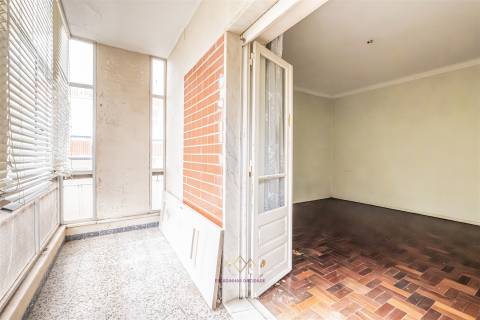 T3 com 2 Salas: o espaço ideal para a sua família crescer com conforto e conveniência