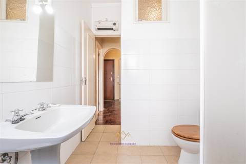 T3 com 2 Salas: o espaço ideal para a sua família crescer com conforto e conveniência