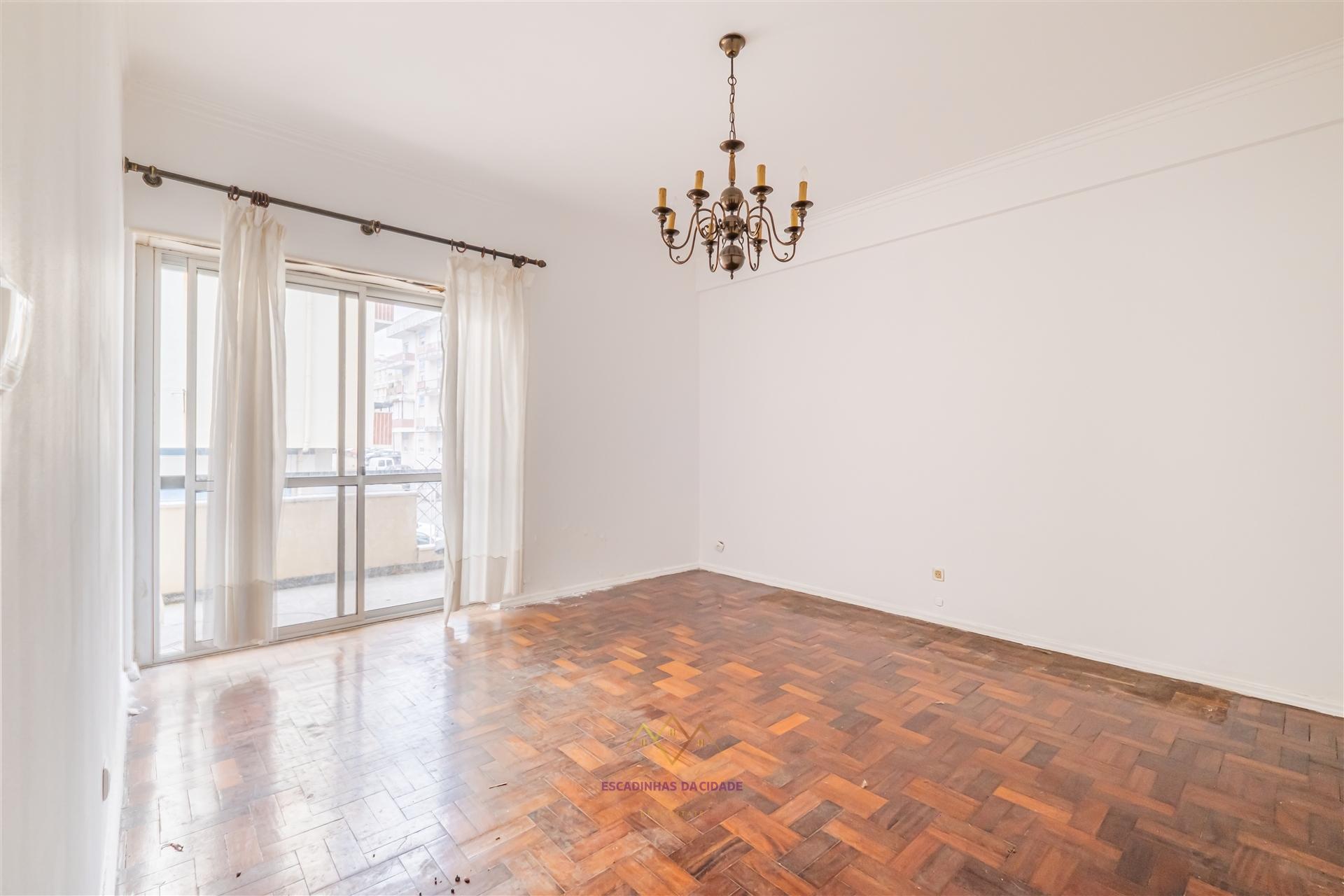 T3 com 2 Salas: o espaço ideal para a sua família crescer com conforto e conveniência