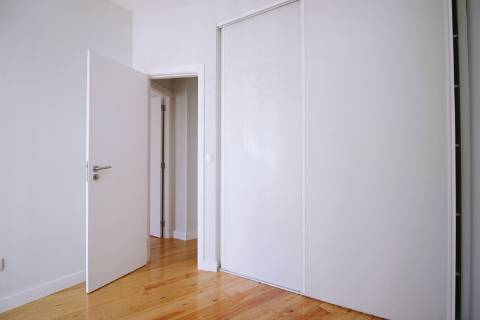 Apartamento T3 equipado com terraço Arroios