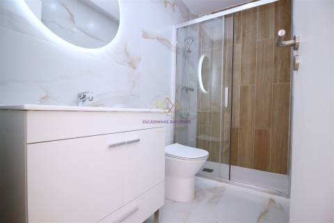 T1 Totalmente Renovado com Varanda em Odivelas - Pronto a Habitar