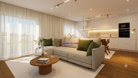 T2+1 Duplex com Estacionamento, Montijo