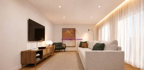 Fantástico T3+1 Duplex com 229 m² de Espaço e Conforto | Montijo