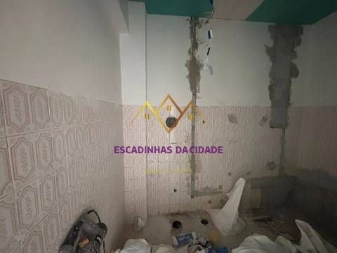 T2 Remodelado, Luminoso e Pronto para Viver — Agualva-Cacém
