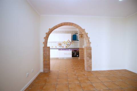 Apartamento T2 Espaçoso e Luminoso nas Mercês Sintra