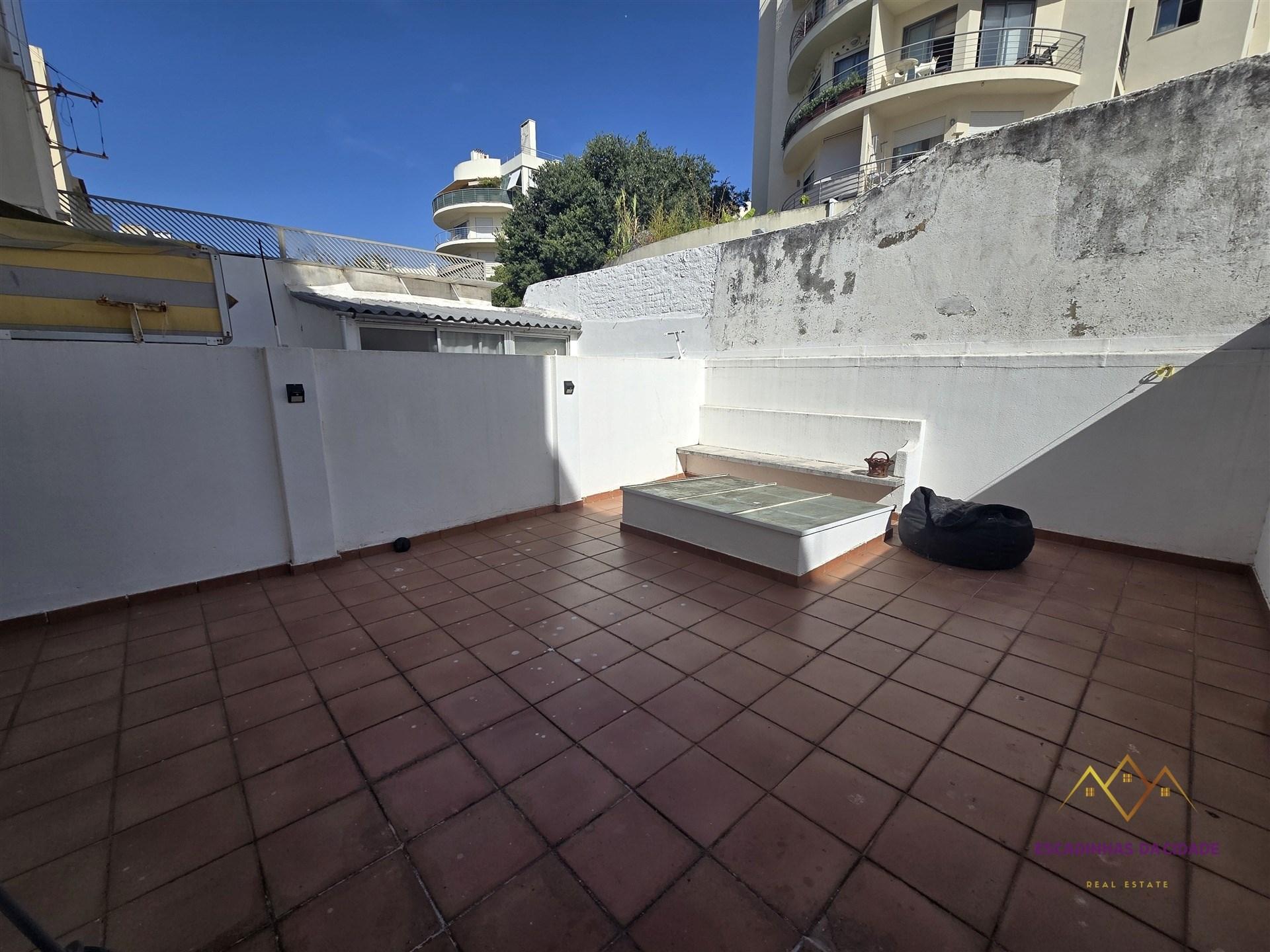 T1 com Terraço em Belém para Arrendamento