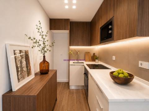 T1+1 Totalmente Renovado a Estrear c/ Design de Arquiteta | Cascais