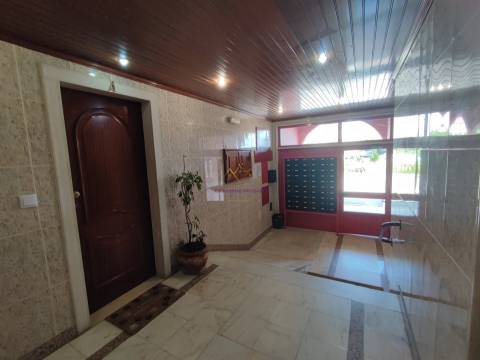 Apartamento T2 Venda em Algueirão-Mem Martins,Sintra