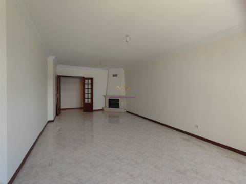 Apartamento T2 Venda em Algueirão-Mem Martins,Sintra