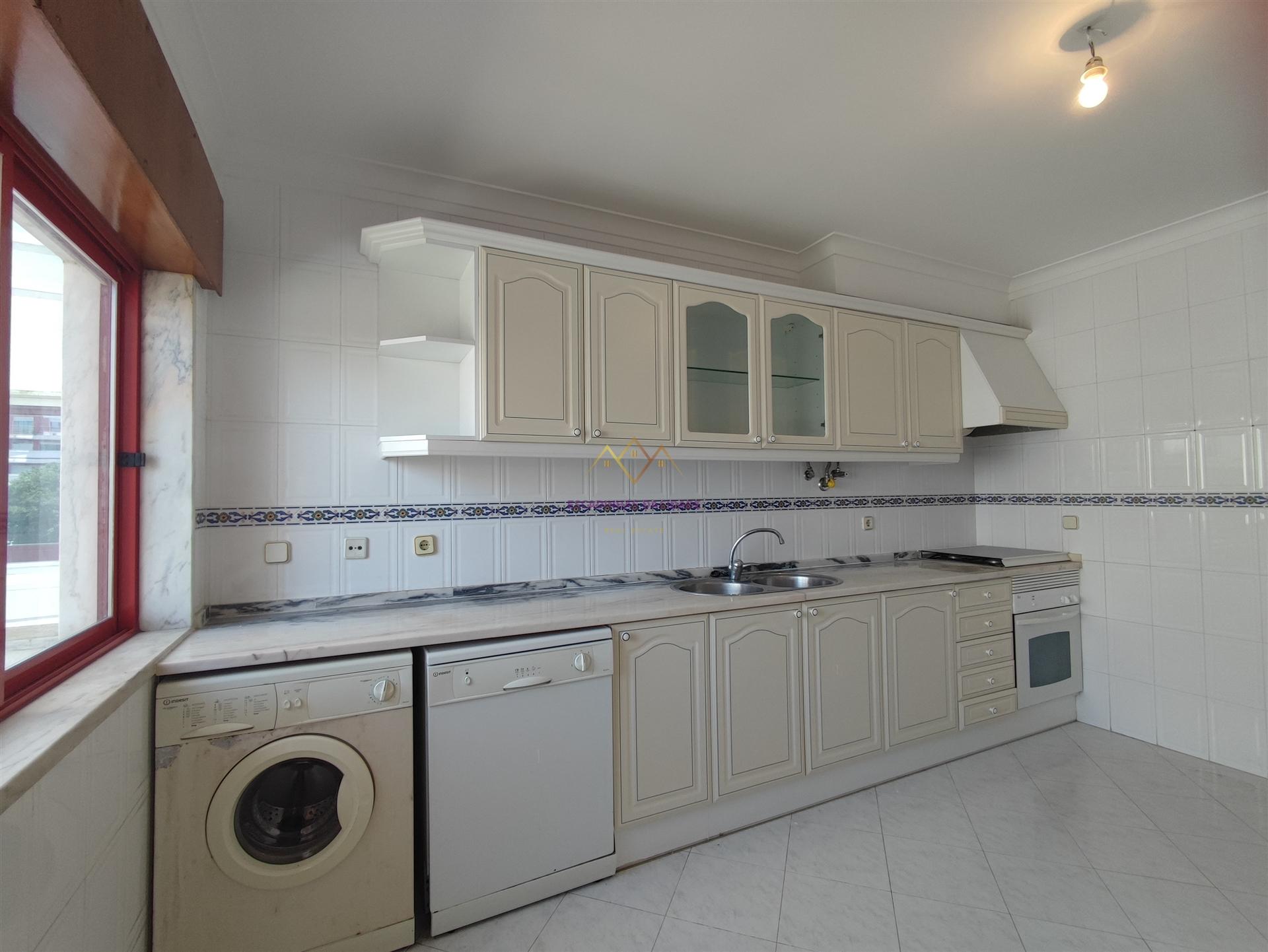 Apartamento T2 Venda em Algueirão-Mem Martins,Sintra