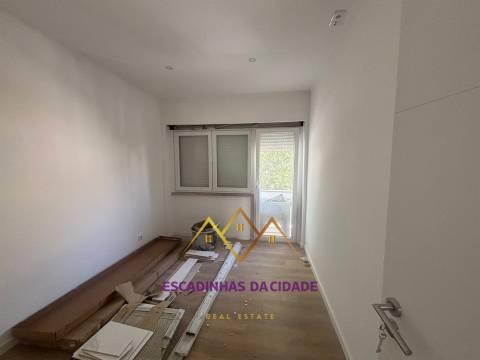 T2 na Amadora – Viva no centro de tudo, com a tranquilidade que procura.