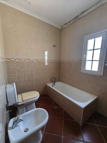 Moradia Térrea T3 com Quintal, Garagem e Terraço