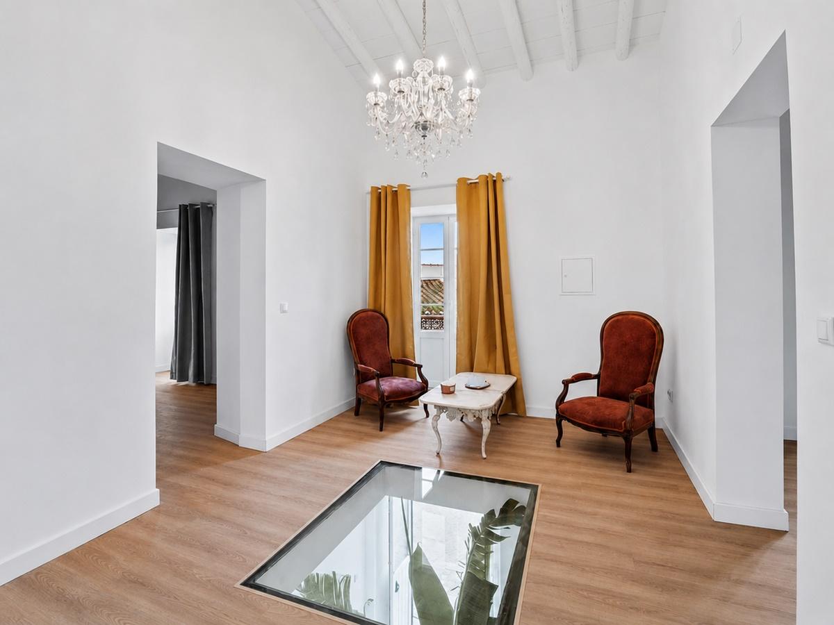 Prédio Restaurado em Santa Eulália, Elvas | Excelente Oportunidade de Investimento