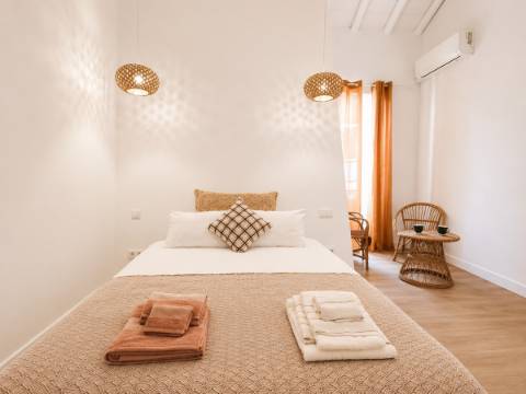 Prédio Restaurado em Santa Eulália, Elvas | Excelente Oportunidade de Investimento