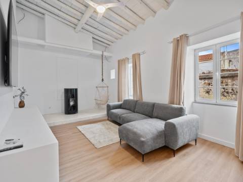 Prédio Restaurado em Santa Eulália, Elvas | Excelente Oportunidade de Investimento