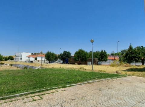 Lote de Terreno para Construção