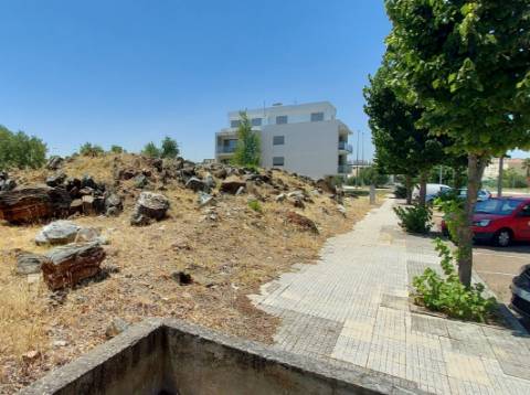 Lote de Terreno para Construção